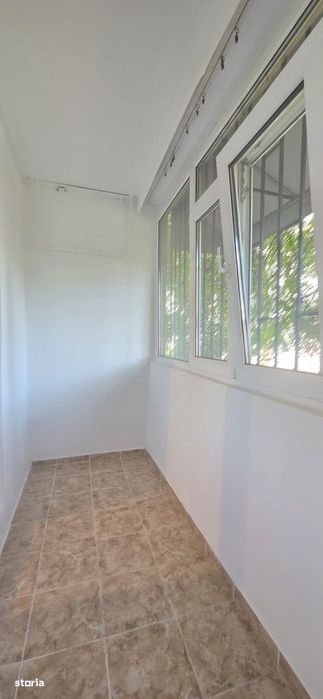 Inel 2 Pn-Uri 2 Camere Decomandat 57 Mp. 2 Balcoane, Parter, Gaze.
