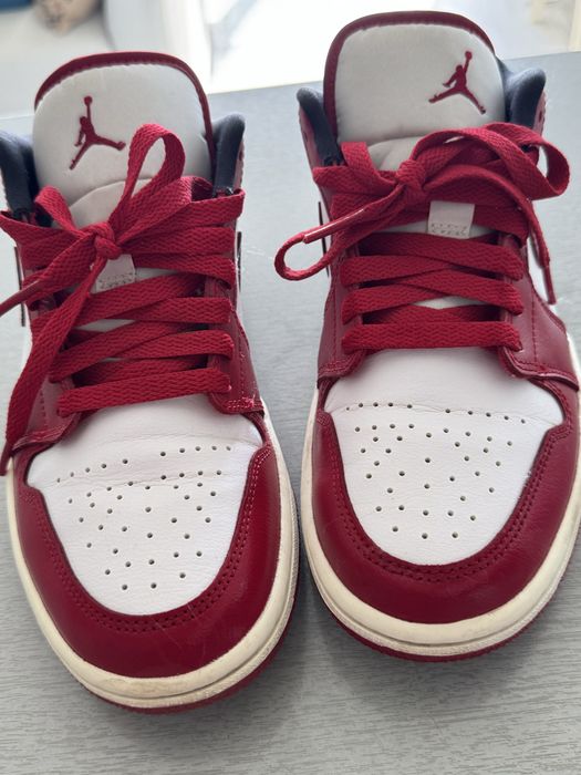 Nike Air Jordan 1 Low и Karl Lagerfeld Дамски обувки