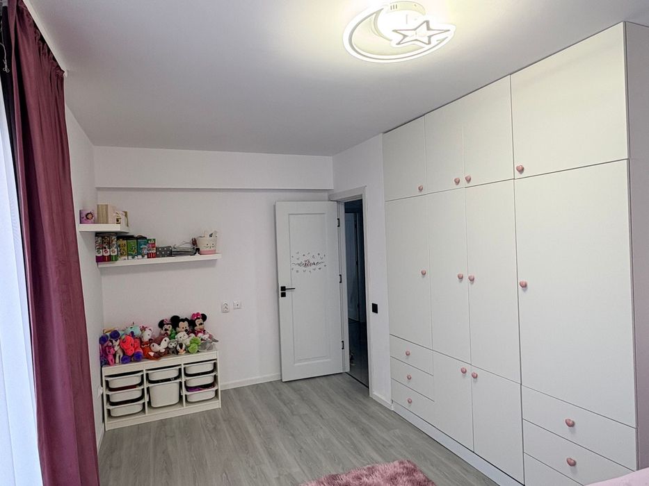 Casa pe parter single.
