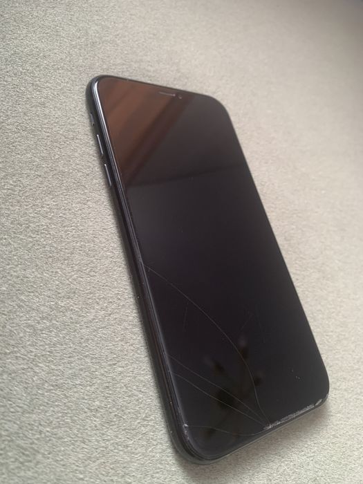 Продается IPhone Xr 64gb