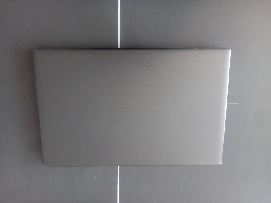 Laptop sgin x17.