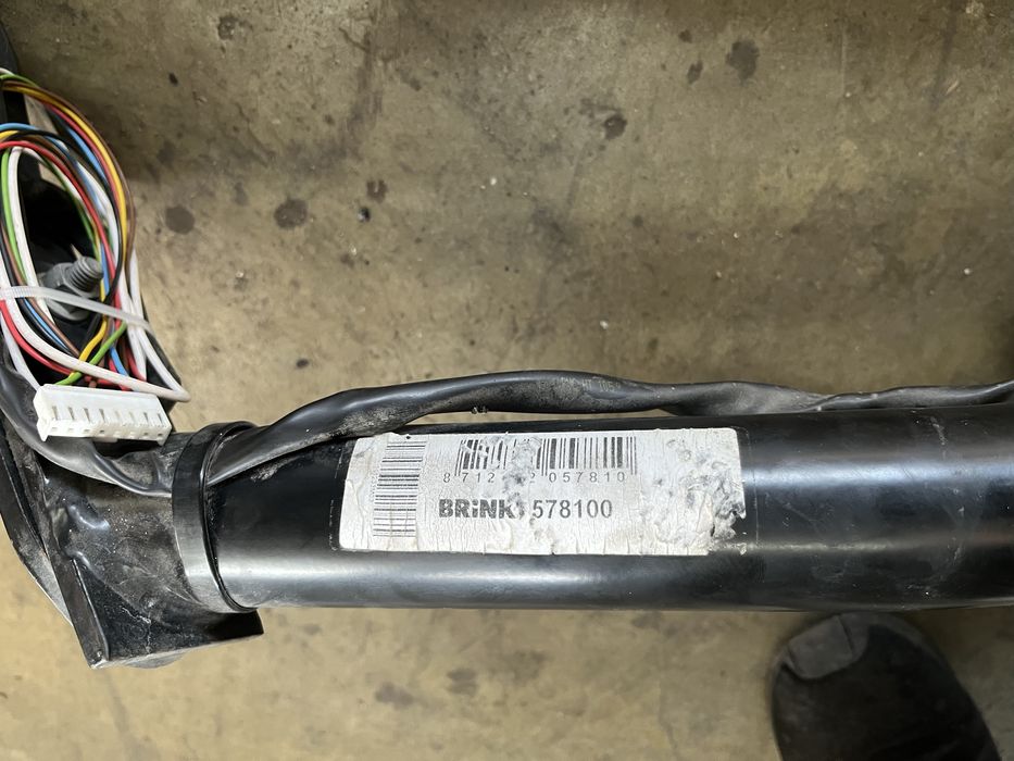 Телич са Пежо 2008 липсва КУКАТА!