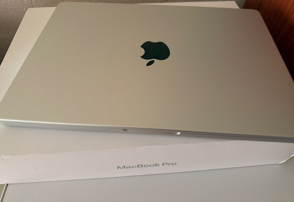 MacBook Pro M4, 14 дюймов