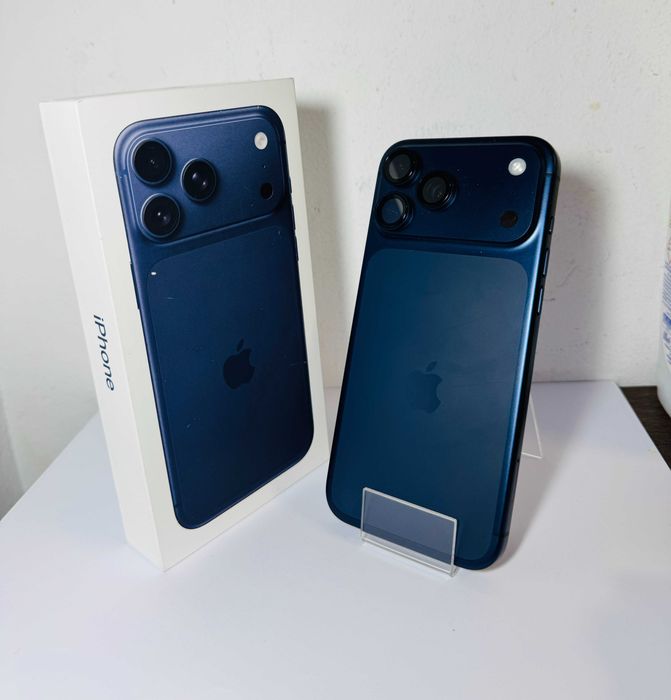 IPHONE 17 Pro Max BLUE 256 GB