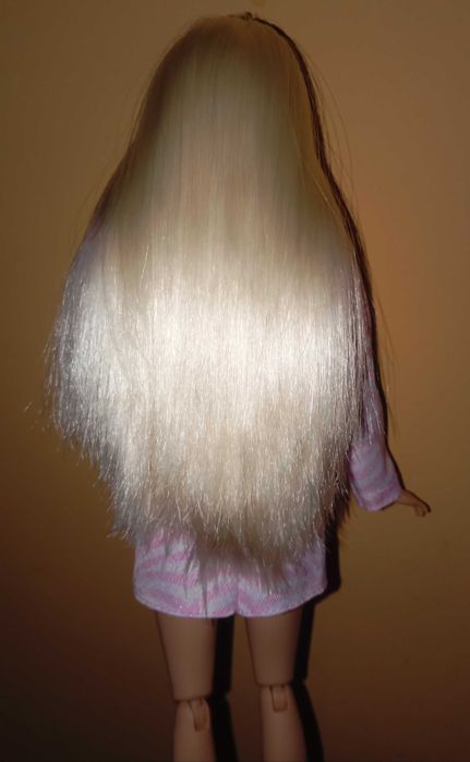 Кукла Barbie deluxe style.