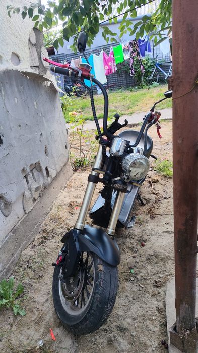Vând scuter electric stare buna preț wow