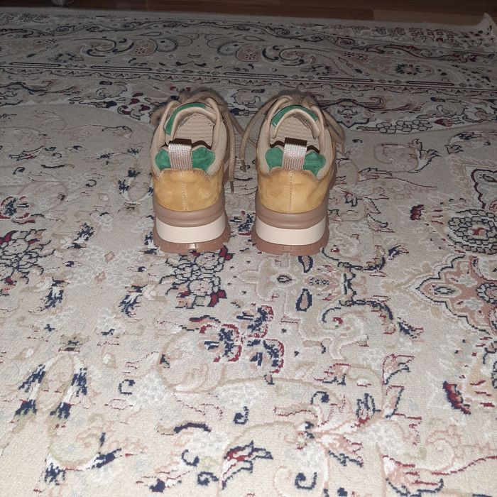 Кроссовки кожаные