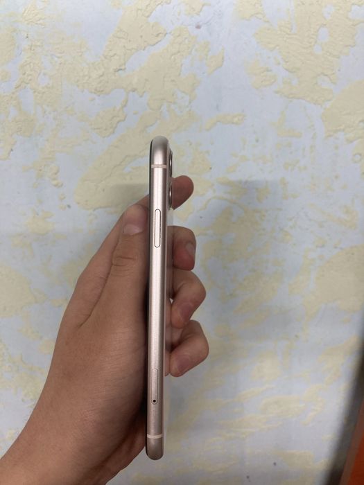 iPhone 11 белый срочно продается