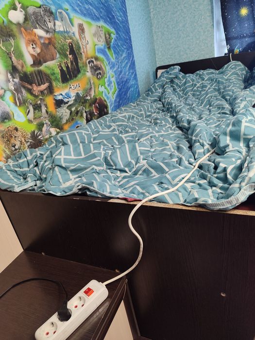 Кровать чердак  с матрасом