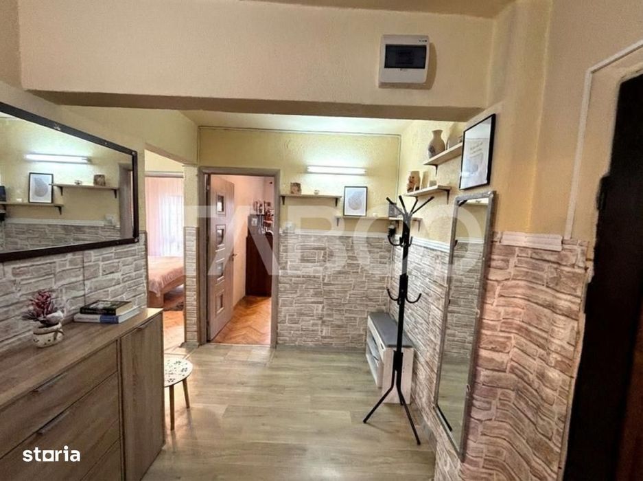 Apartament de vanzare 3 camere 55mp etaj 2+pivnita  mpu  Valea Aurie