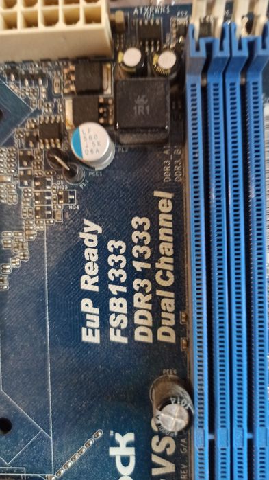 Материнская плата