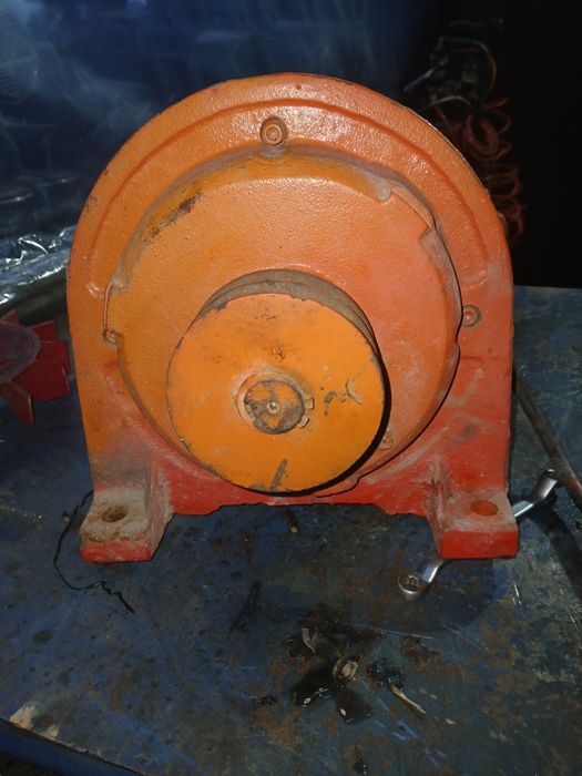 2.2 kw motor sotiladi