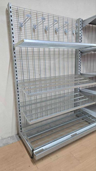 Професионален метален стелаж за магазин или склад