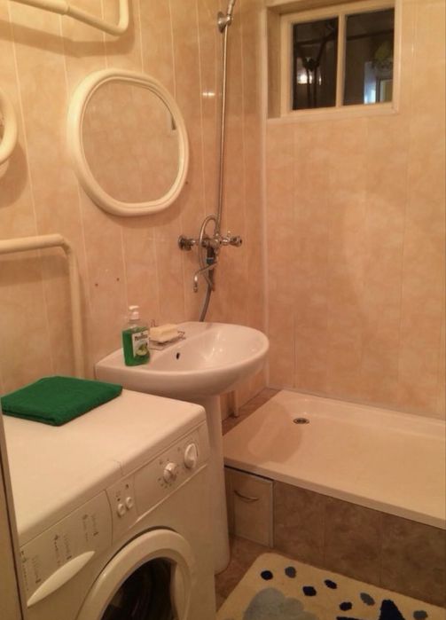 Цум метро космонавтов 2х комнатная