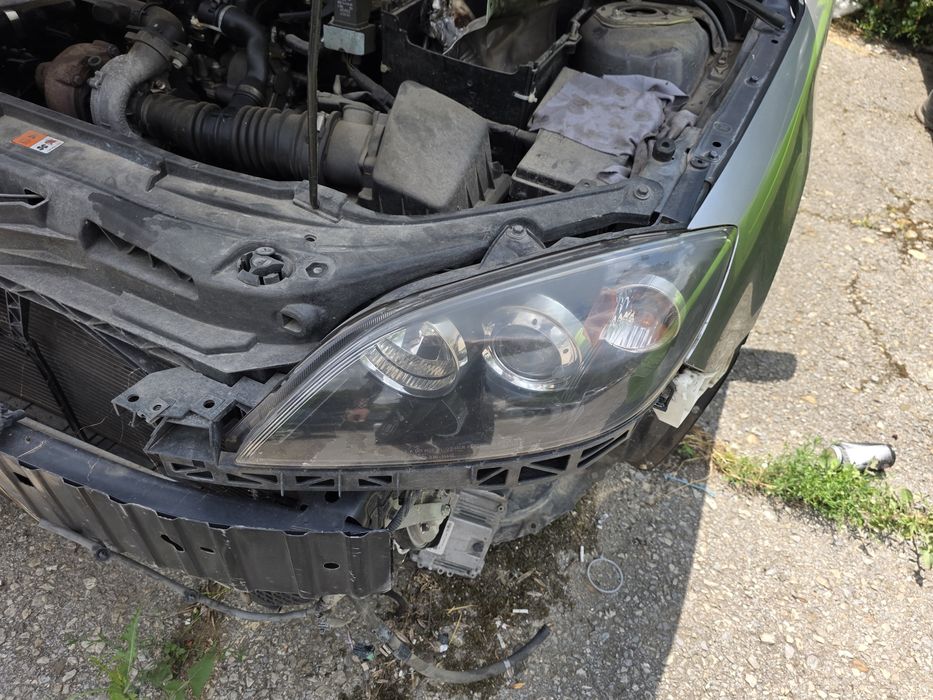 Фарове Фар  Мазда 3 Mazda 3