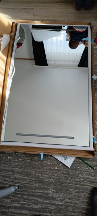 Oglinda baie cu lumina led