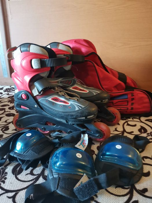 Продам две пары роликов