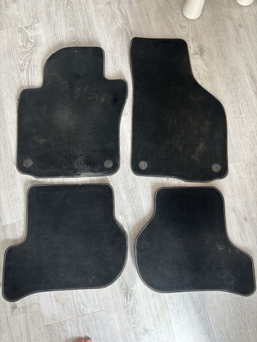 Presuri textile mocheta covorase ORIGINALE VW Golf 6 Jetta Polo 6R