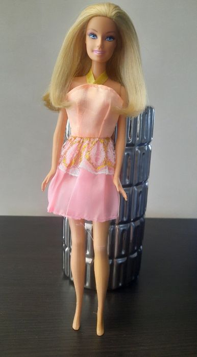 Кукли Кен и Барби с дрехи