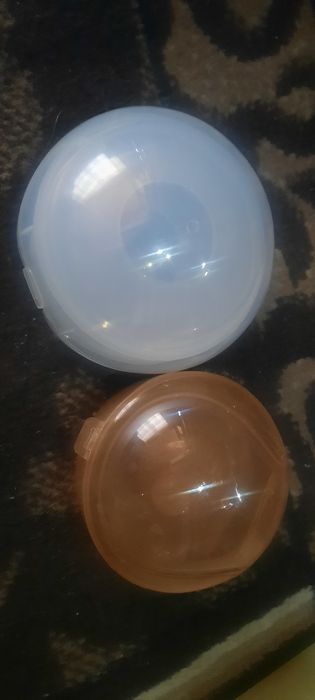 Грудное вскармливание. Молокосборник и сосок для кормления