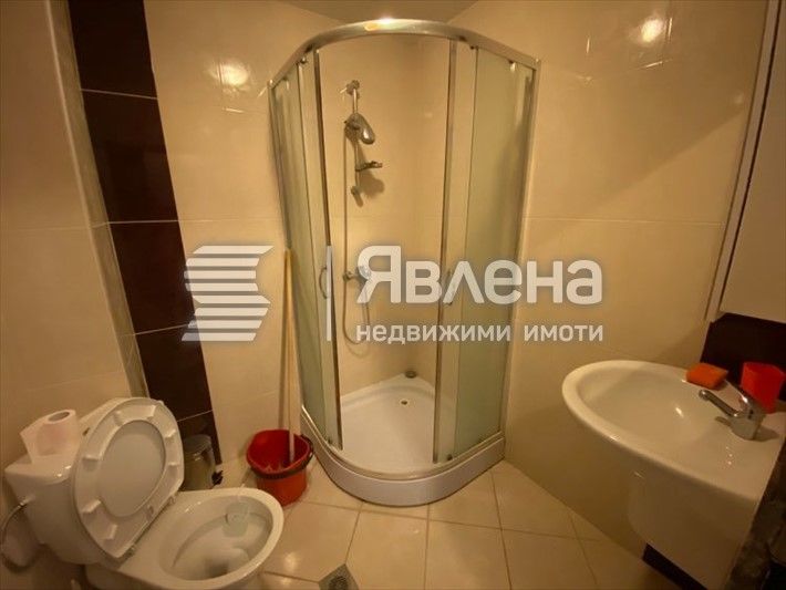 Продава се Двустаен апартамент в Бургас, Сарафово - 76 кв.м за 1448 €/кв.м - Снимка #3