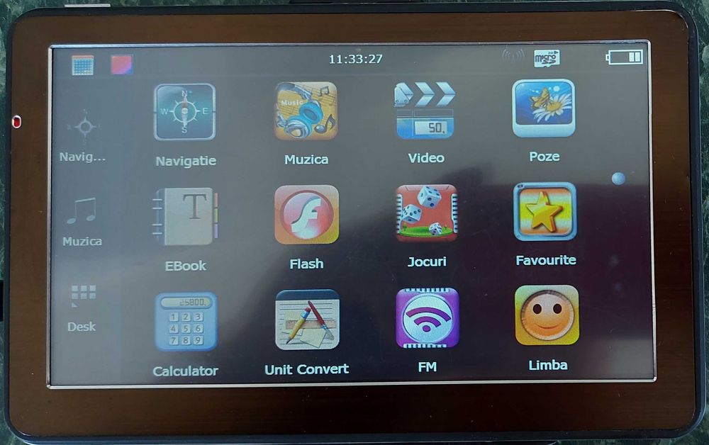 Sistem de navigatie auto GPS. Ecran tactil de 7 inch.