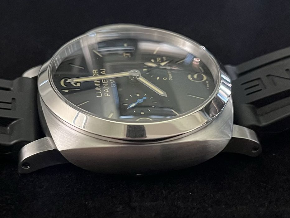 Panerai Luminor 1950 GMT