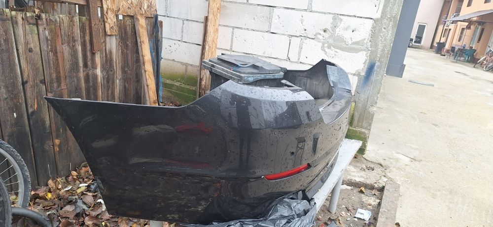 Bara  spate aripa partea dreapta Bmw F10 Originale