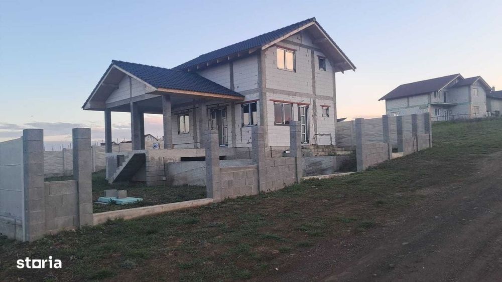 Casa de vanzare, 3 camere, curte,  Orizont, Alba Iulia