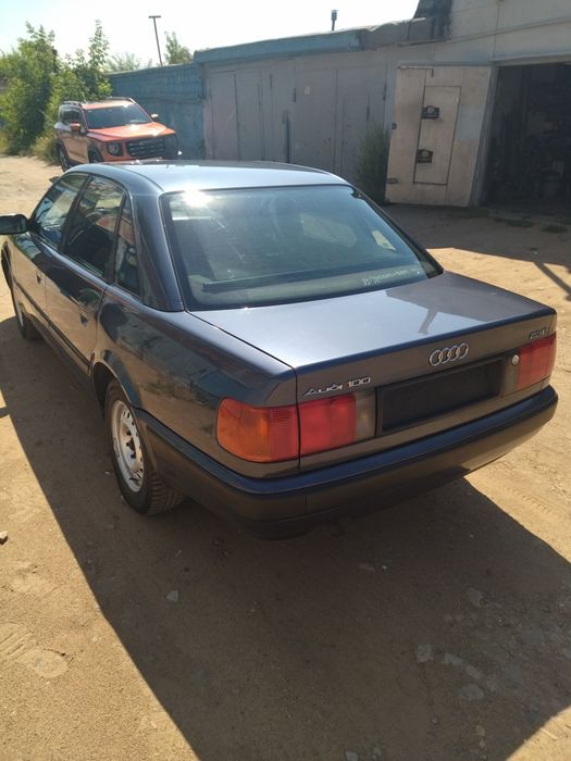 Продам Ауди 100 С4