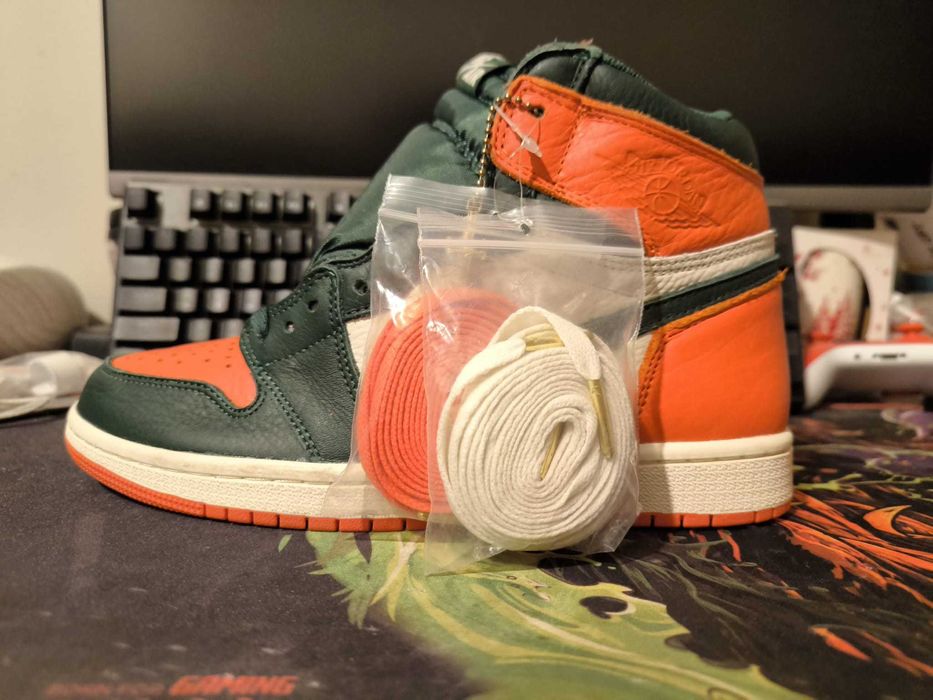 Air Jordan 1 Retro High OG "Solefly" 43
