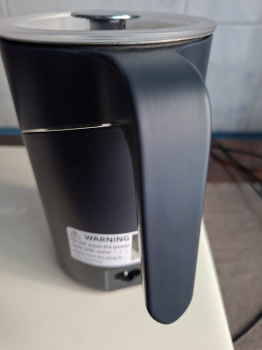 Spumător lapte electric pentru cafea