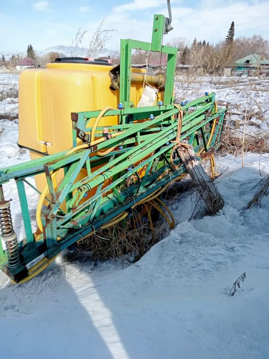 Опрыскиватель продам