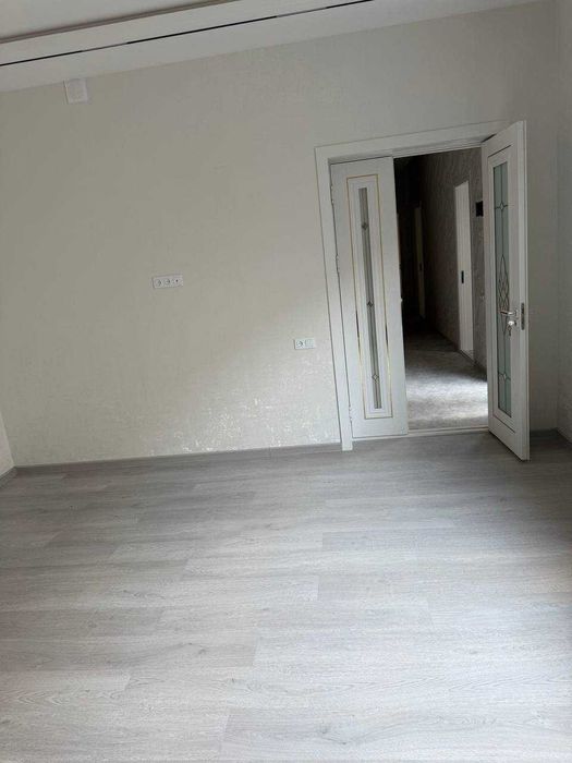 Sergilida kotej hovli