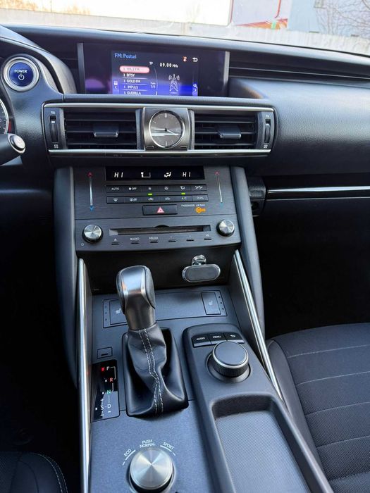 Lexus IS 300h Executive Hybrid 2020 100.000km