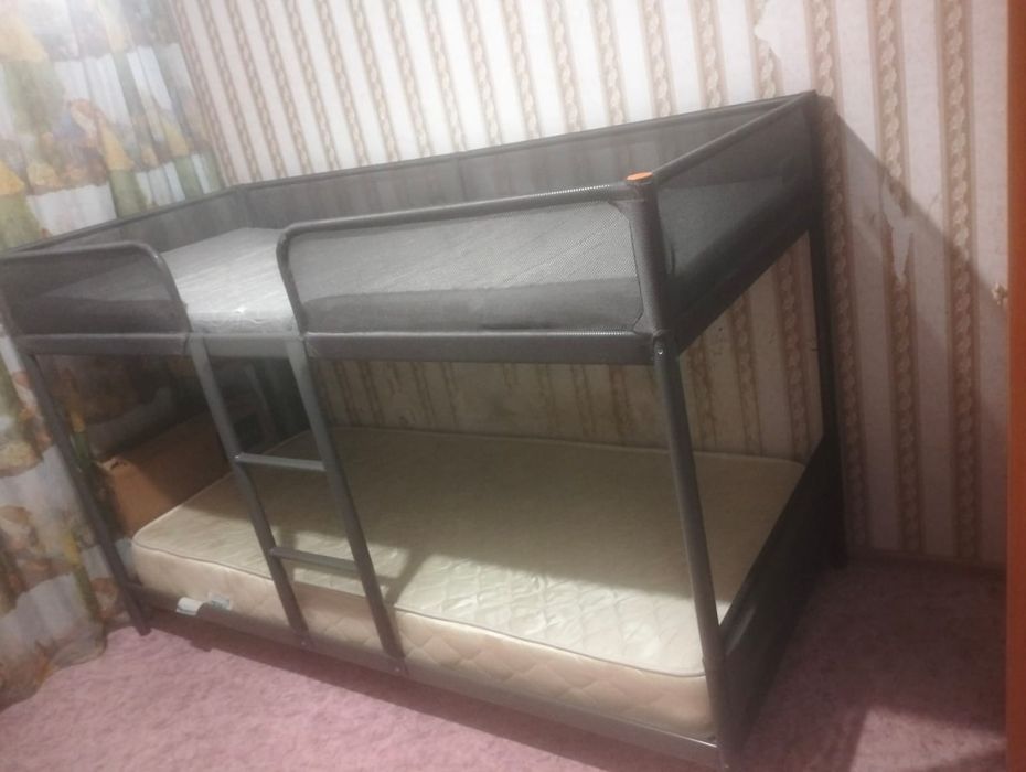 Продам кровать двухъярусную