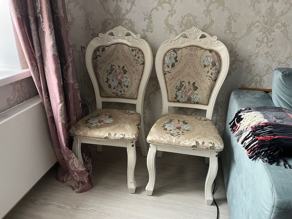 Стулья б/у    7шт