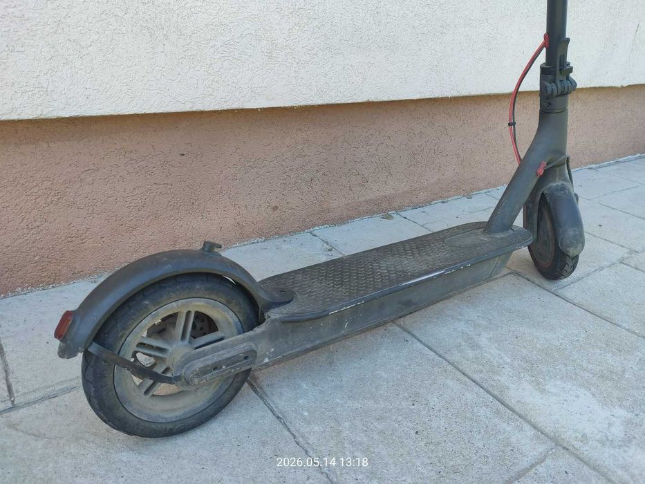 Trotineta electrica Xiaomi Mi Electric Scooter Pro (bateria are 2 din 10 celule defecte)
