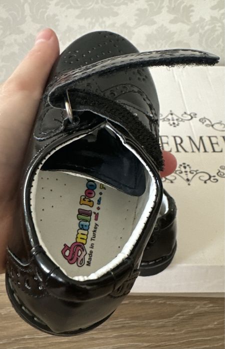 Продается детские туфли для мальчиков