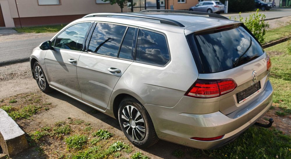 VW Golf 7 1.5 TSI, 131cp, DSG, AHK, 2019 107.000km