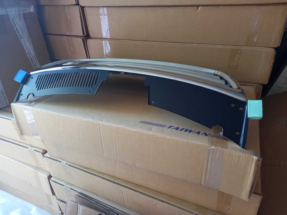 Grila VW Passat B6 3C 2005-2010 crom cu negru