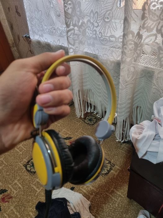 Kompyuter keys, manitor, naushnik, mishka, klavatura, umuman aybi yoq