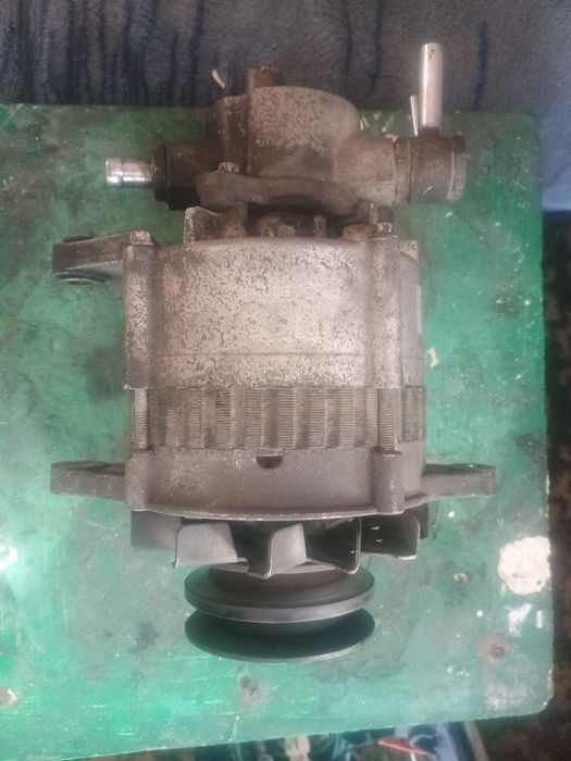 Продам генератор на автомобиль