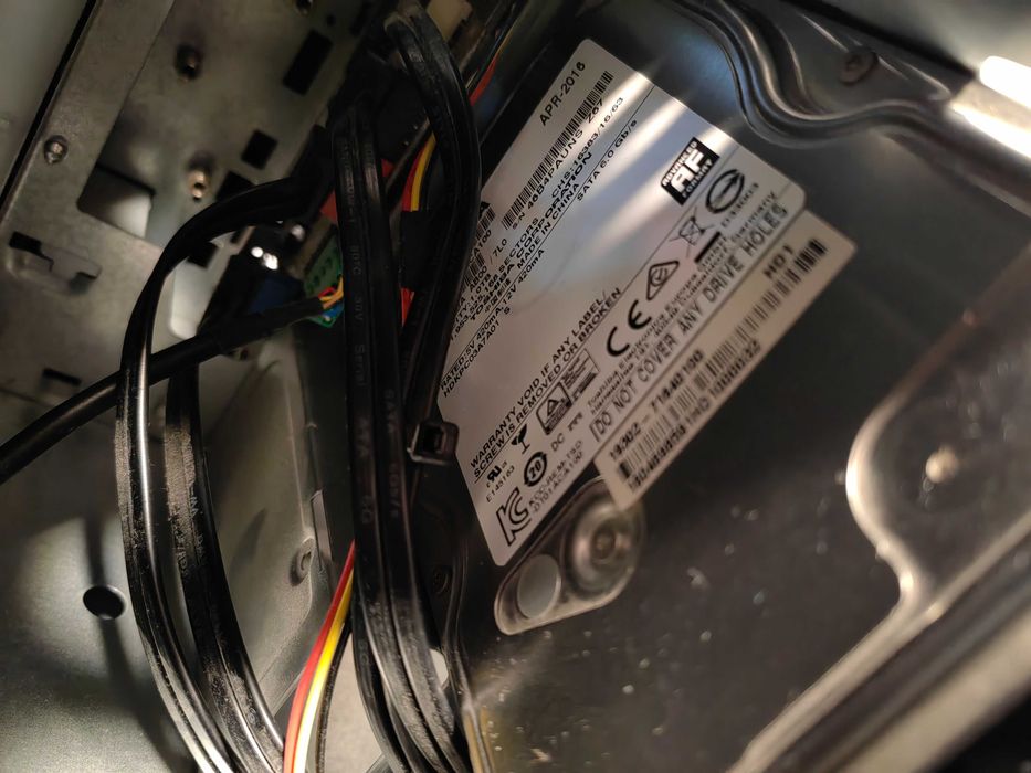 Unitate PC Asus VivoPC M32CD i7-6700 16GB RAM DDR4 WIFI Bluetoot SSD