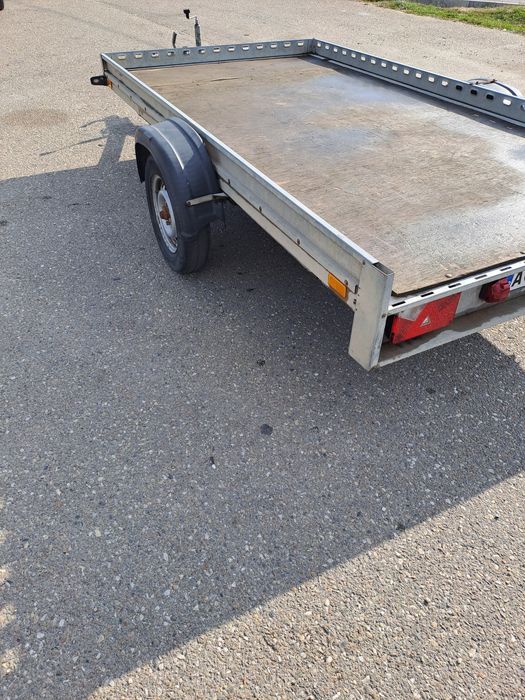 Vând remorcă auto