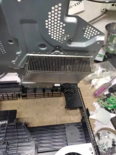 ps 4 ps 4slim ps4 pro  ovoz chiqarib ishlashni yoʻqotib tozalab berama