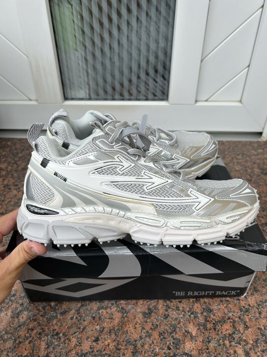 Vand Off-White BRB