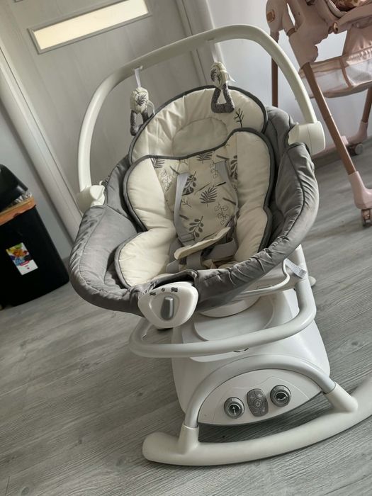 Balansoar bebe Joie electric cu vibrații  și jucării + 2 baze originale