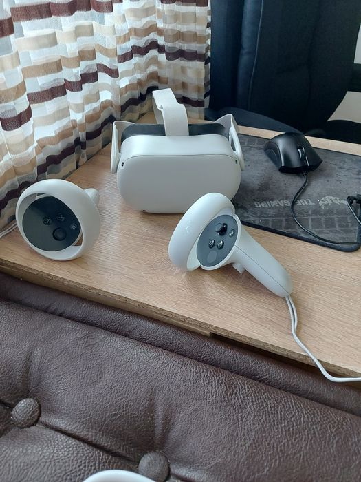 Виртуални очила Meta Quest 2