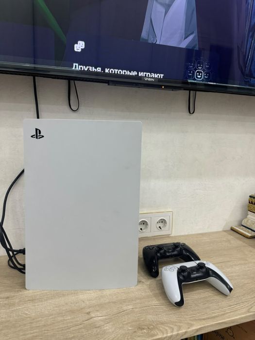 Ps5 2 джостика игры есть